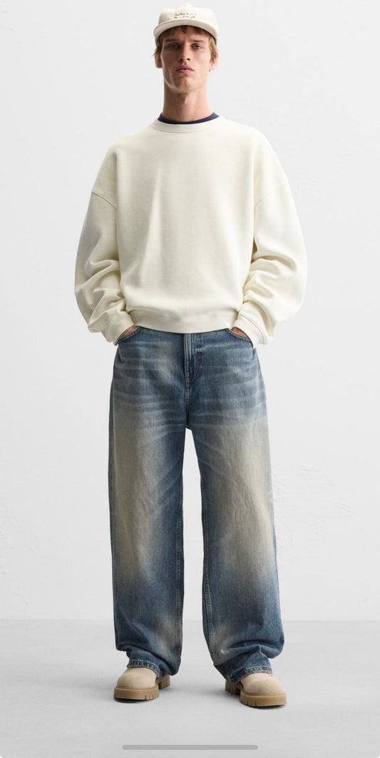 ZARA Oversized Off-white sweatshirt